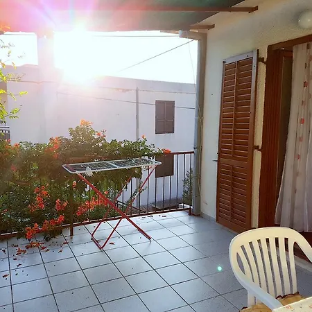 Buratovic Apartment Jelsa (Hvar)