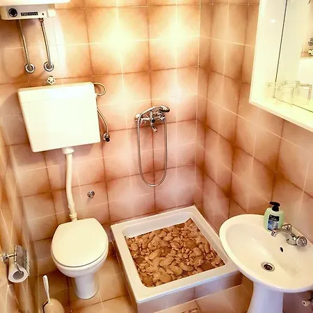Apartment Buratovic *